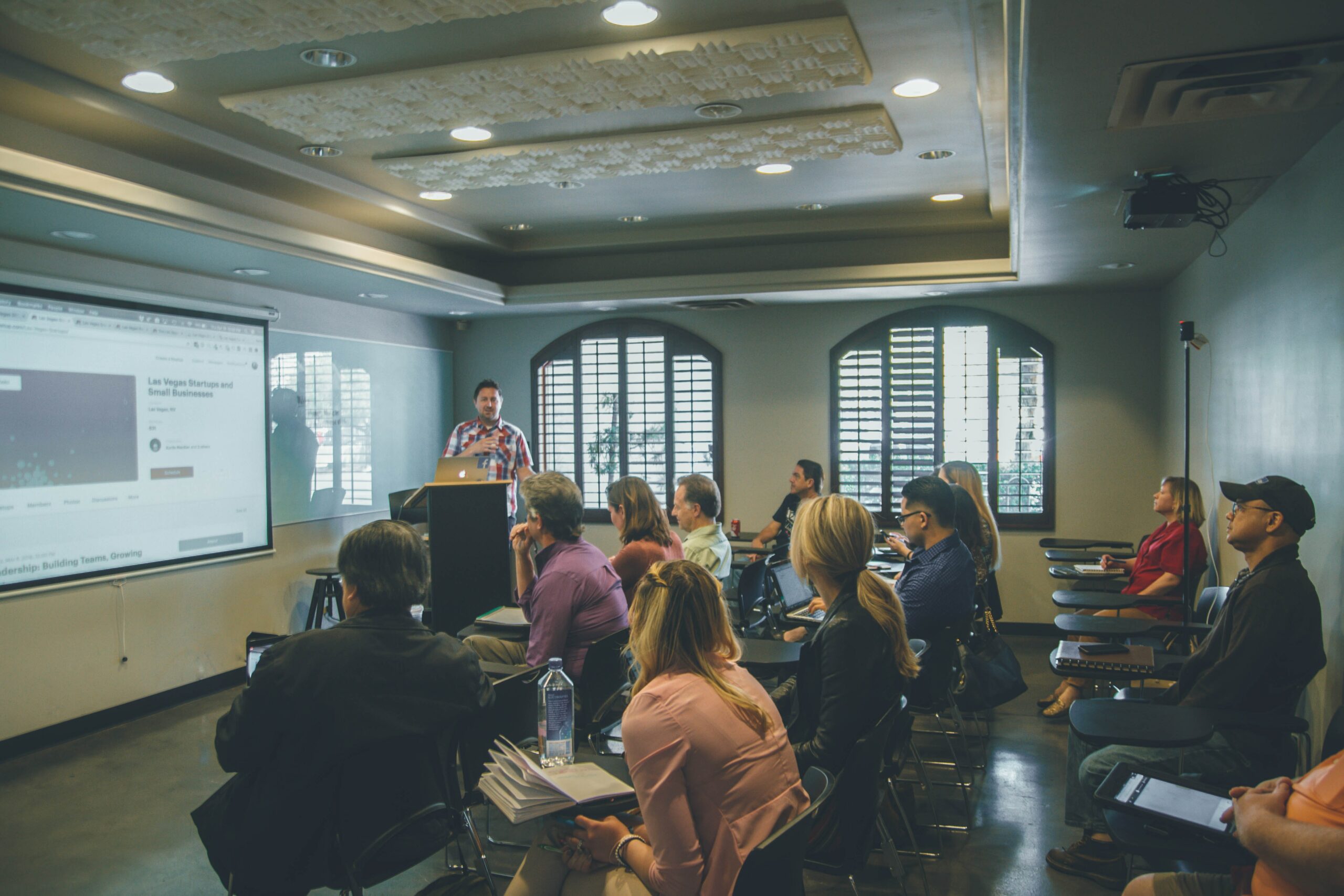 How To Become A Smarter Leader As A Fresh Small Business Owner 1