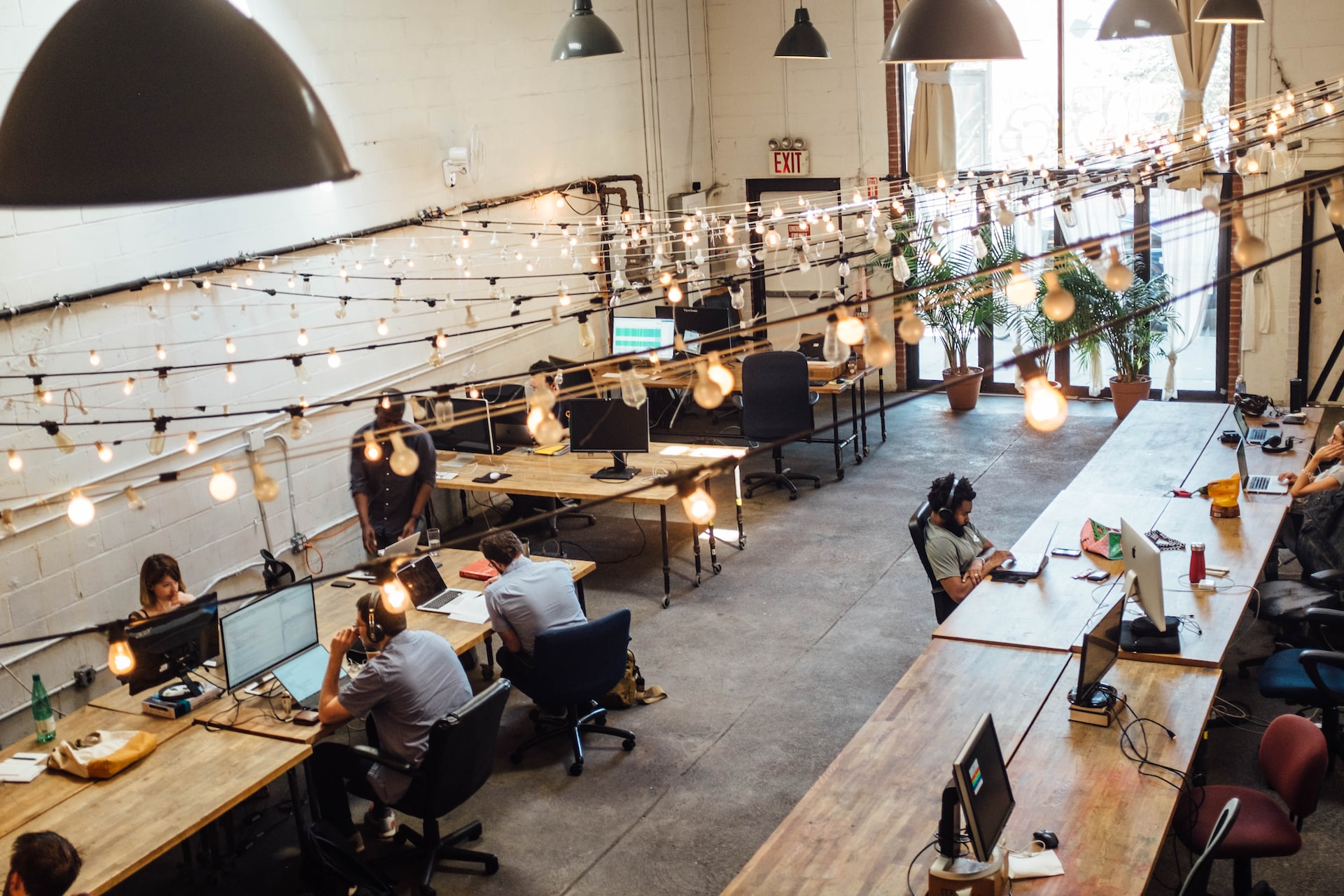 5 Tips to Help You Upgrade Your Business Lighting 1