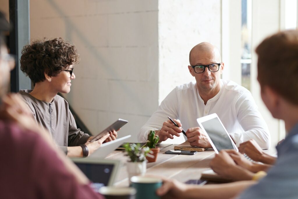 How To Connect All Employees In An Office Building 1